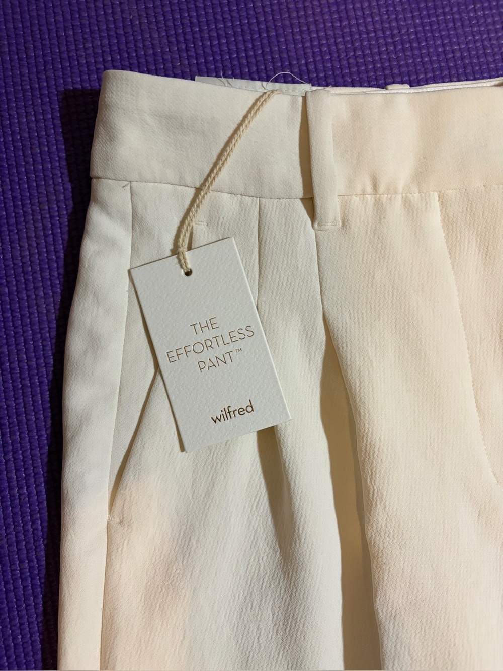 Aritzia Wilfred The Effortless Pant in Cream